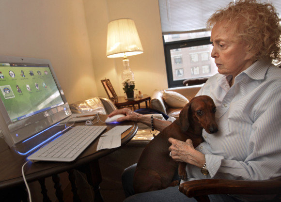  Rosemary Nickola, student in Pace University computer course for seniors 