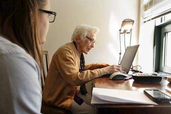 Teaching computer skills to senior citizens